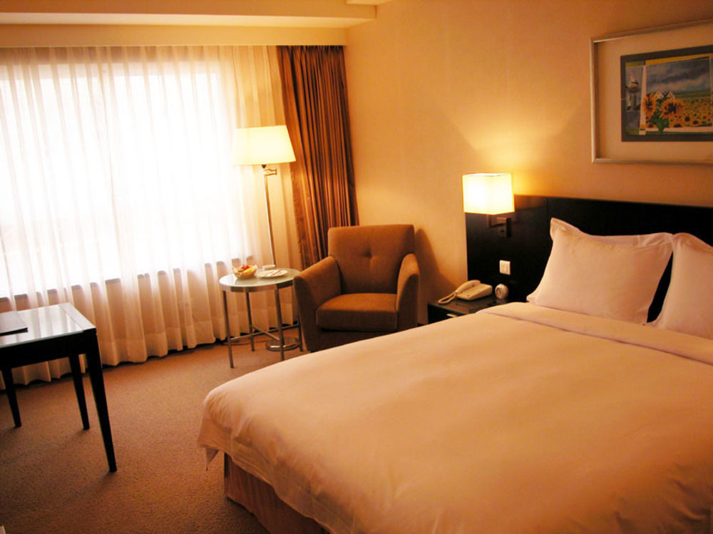 Lakeshore Hotel Metropolis Kota Hsinchu Bagian luar foto